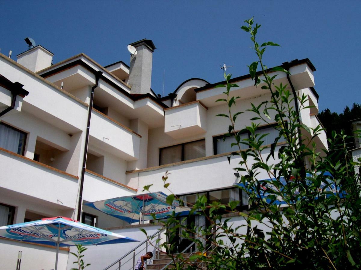 Hotel Aleksievata Kashta Gurgulyat Exteriör bild